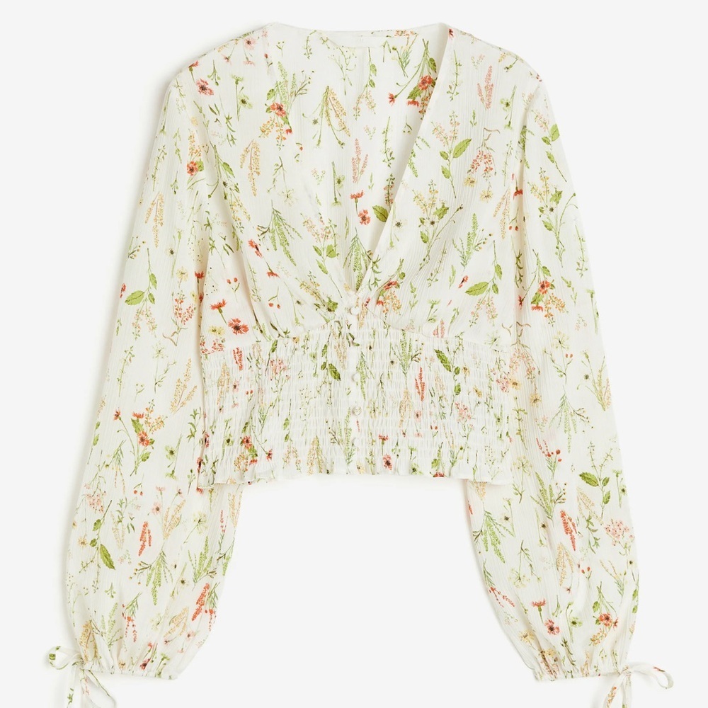 H&M SHORT V-NECK FLORAL BLOUSE - Picture 1 of 6